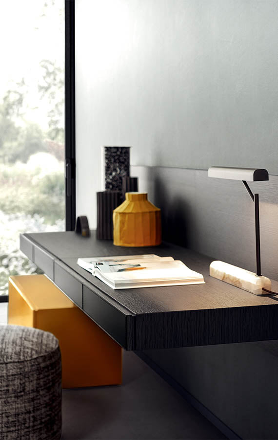 Ala Desk